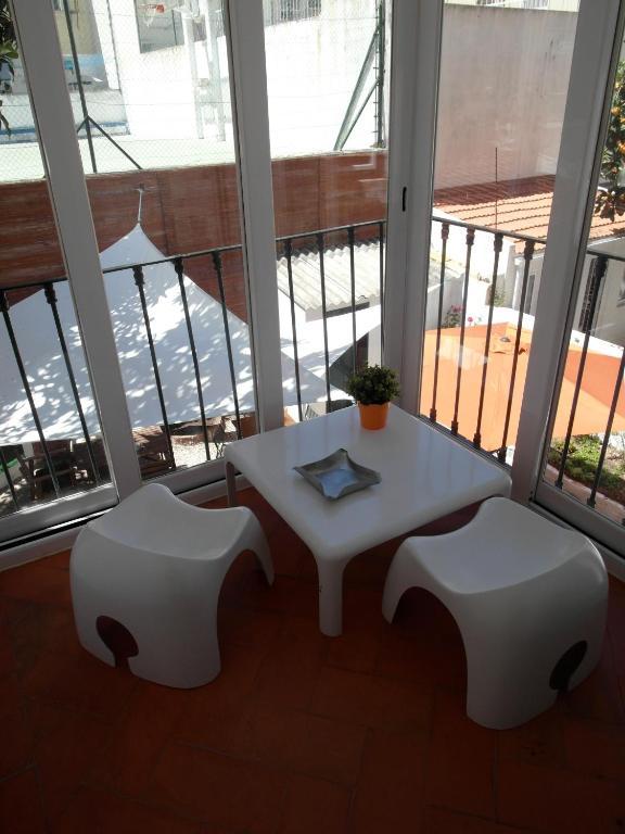 Hostel Graca 28 Lisbon Bagian luar foto